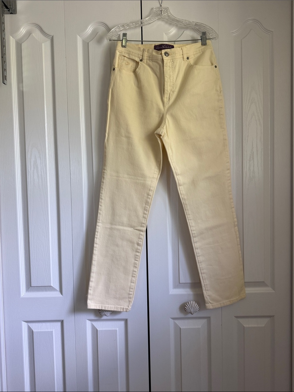 Gloria Vanderbilt Light Butter Yellow Straight-Leg Jeans